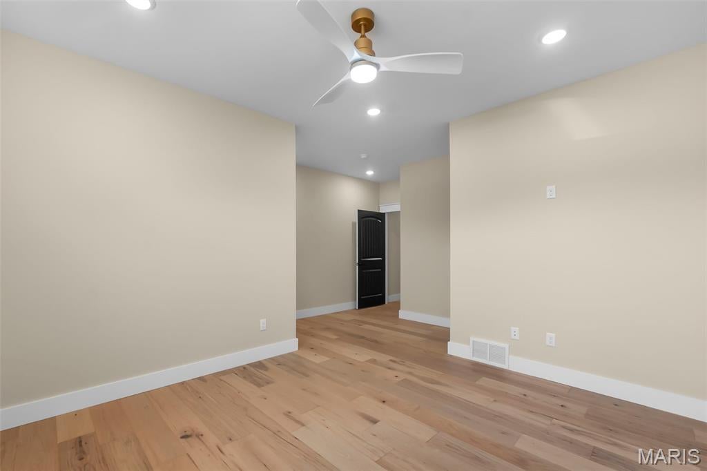 Windwood Lake Estate - Residential