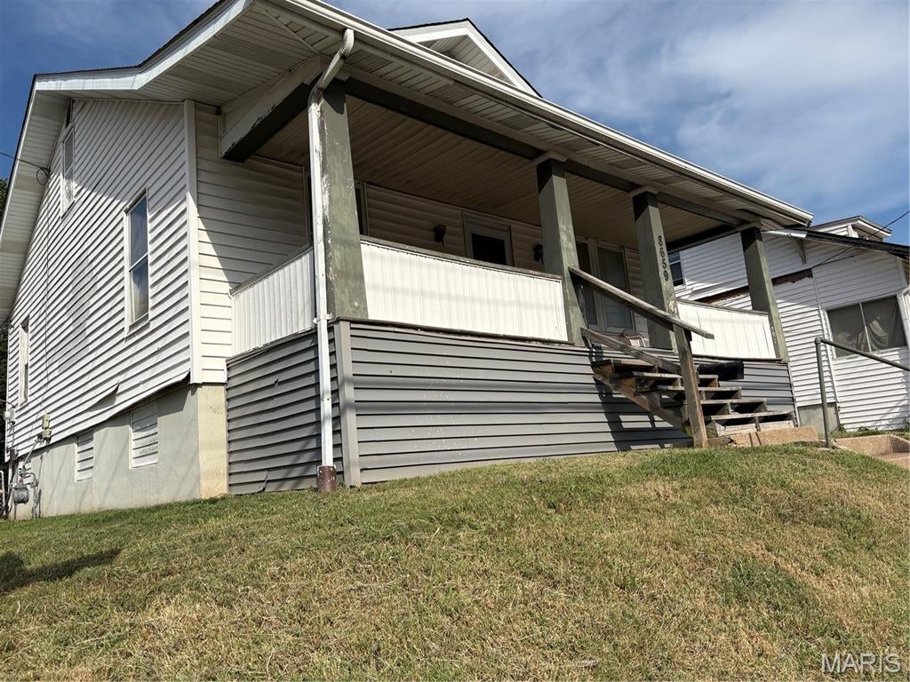 8659 Natural Bridge Rd is tenant-occupied; monthly rent is $700. Tenant is on month-to-month and has occupied property for over 15 years. •  Attention Investors!! This property is to be sold as a package that includes 8721 Shirley Ave, 8725 Shirley Ave, 8729 Shirley Ave, 8731 Shirley Ave, 8735 Shirley Ave, 3928 Lada Ave, 8657 Natural Bridge Rd, and 8659 Natural Bridge Rd. Combined package list price is $220,000.