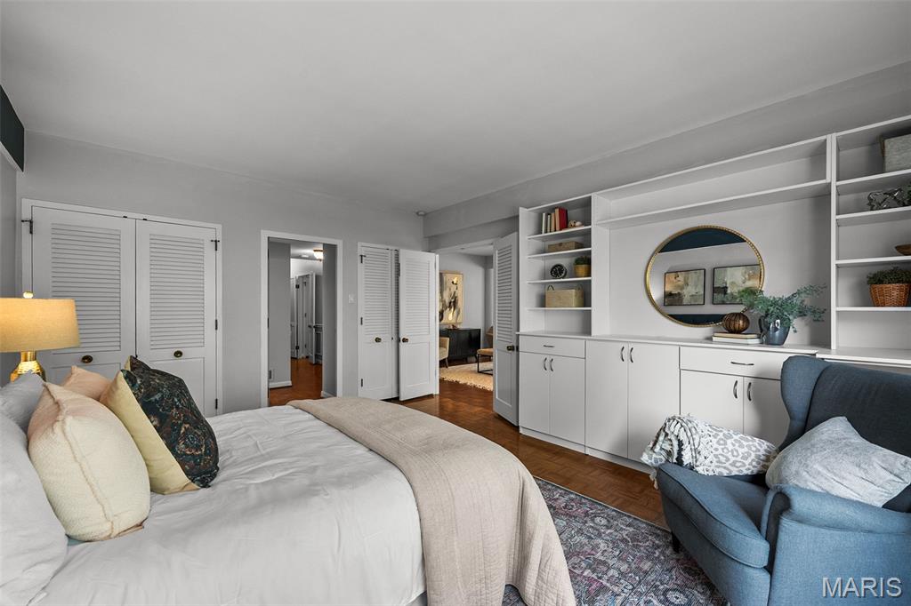 Park Mansion Condos - Residential