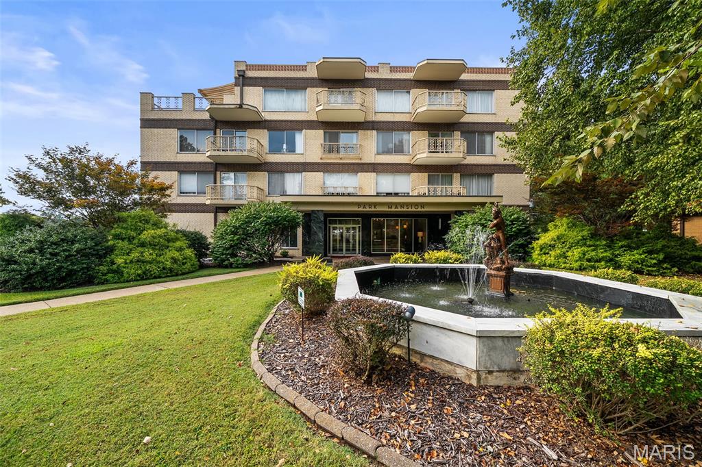 Park Mansion Condos - Residential