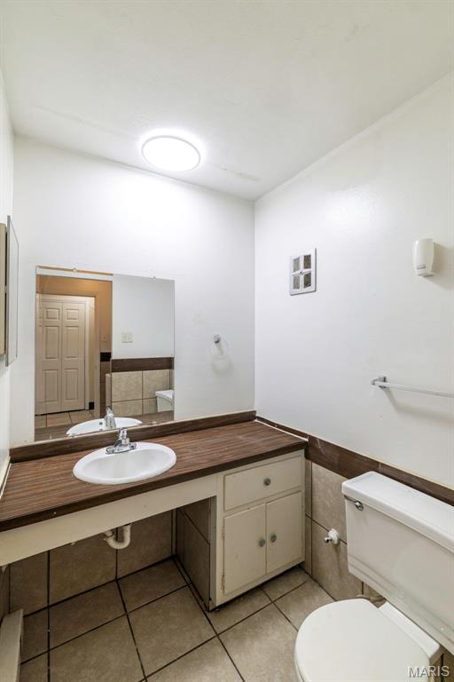 Hazelcrest Condo - Residential