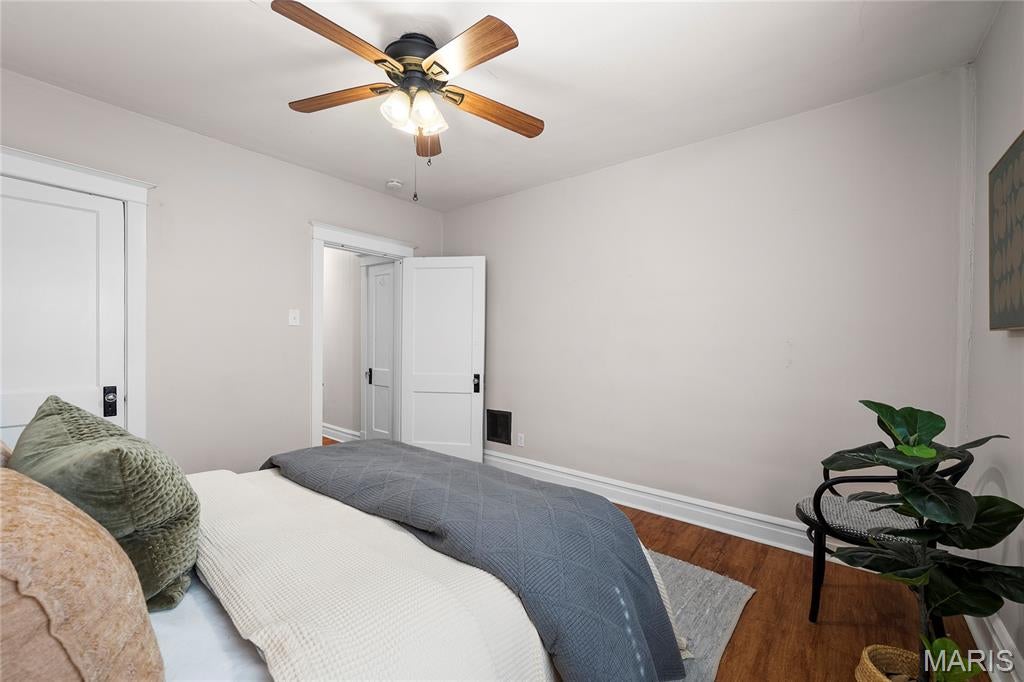 Russell Place - Residential