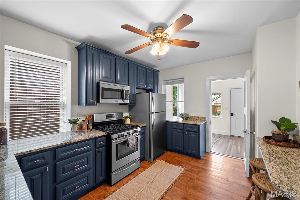 Russell Place - Residential