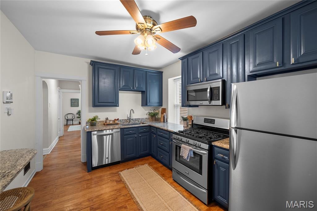 Russell Place - Residential