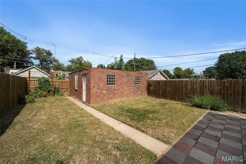 Russell Place - Residential