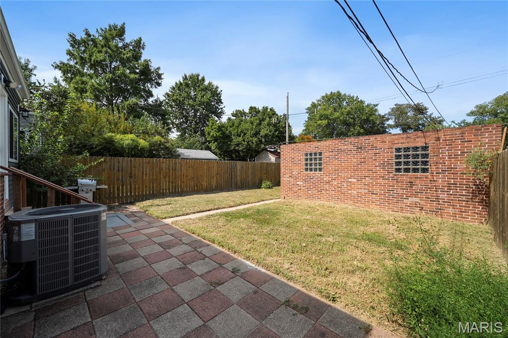 Russell Place - Residential