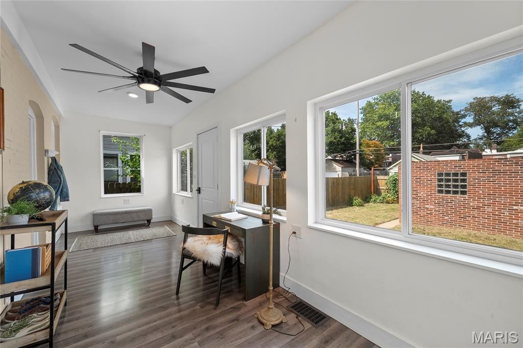 Russell Place - Residential