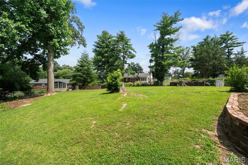 Ladue Trails Sec Of The Village Of - Residential