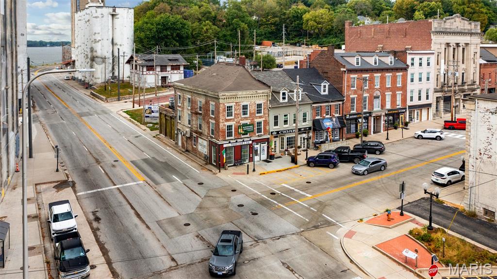 Penitentiary/Alton - Commercial Sale