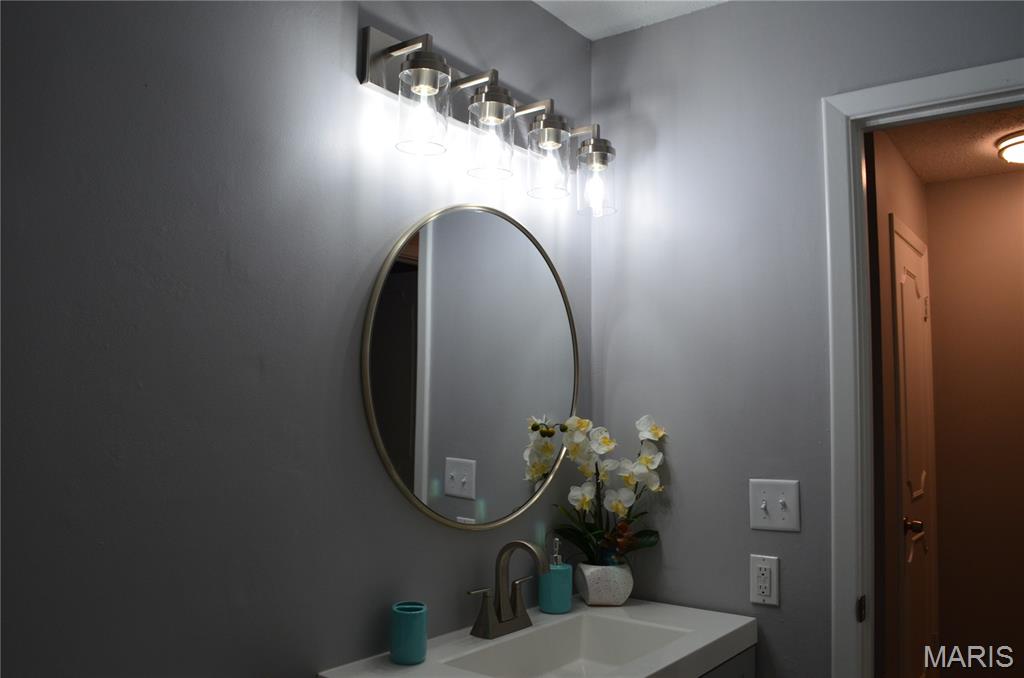 McKelvey Manor Condo - Residential