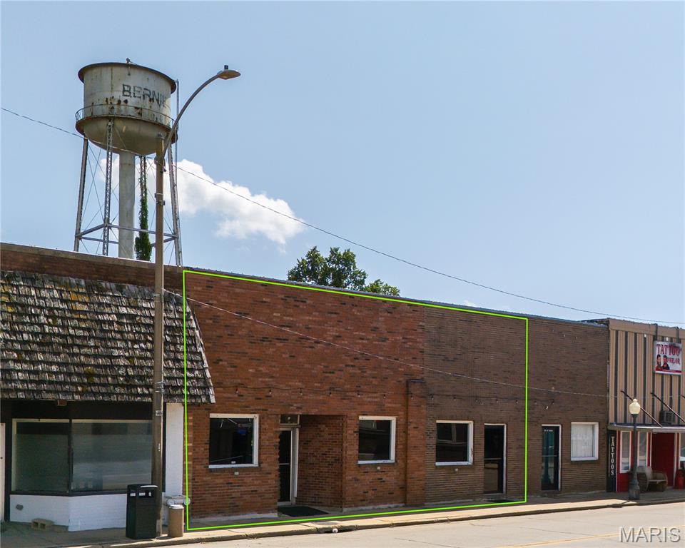 City/Bernie - Commercial Sale