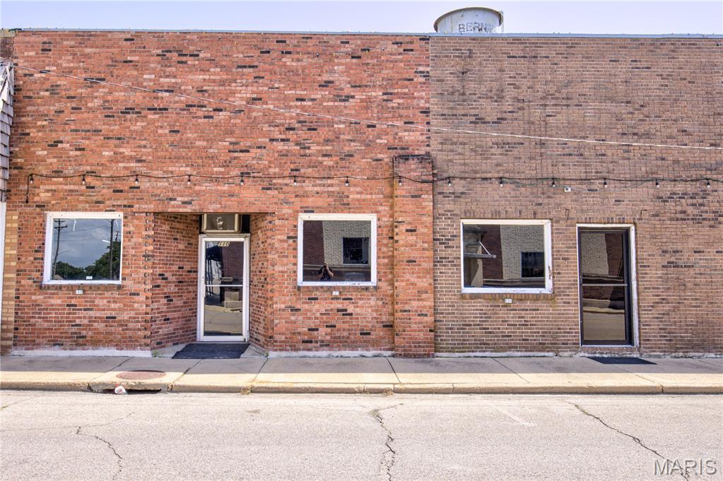 City/Bernie - Commercial Sale