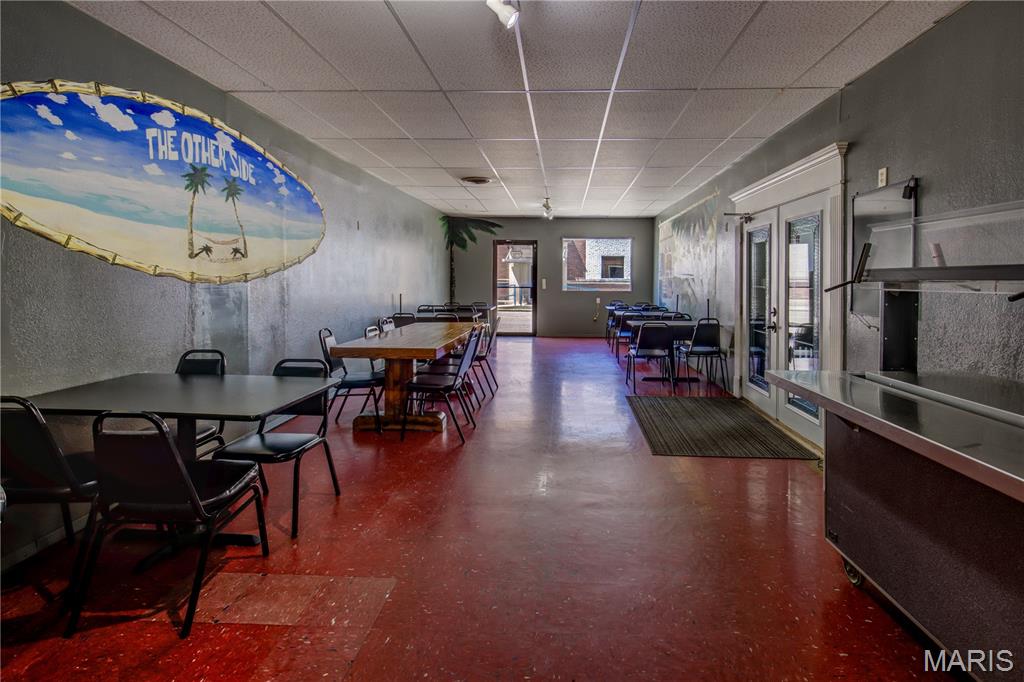 City/Bernie - Commercial Sale