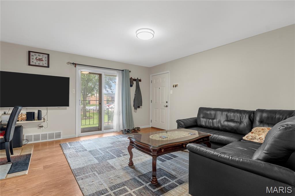 Colonial Woods Condo - Residential