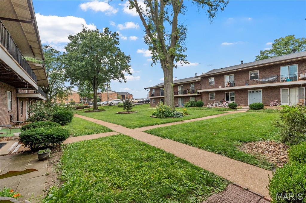Colonial Woods Condo - Residential