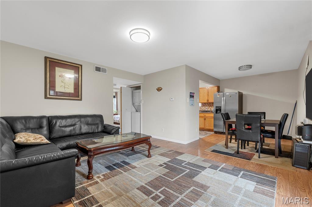 Colonial Woods Condo - Residential