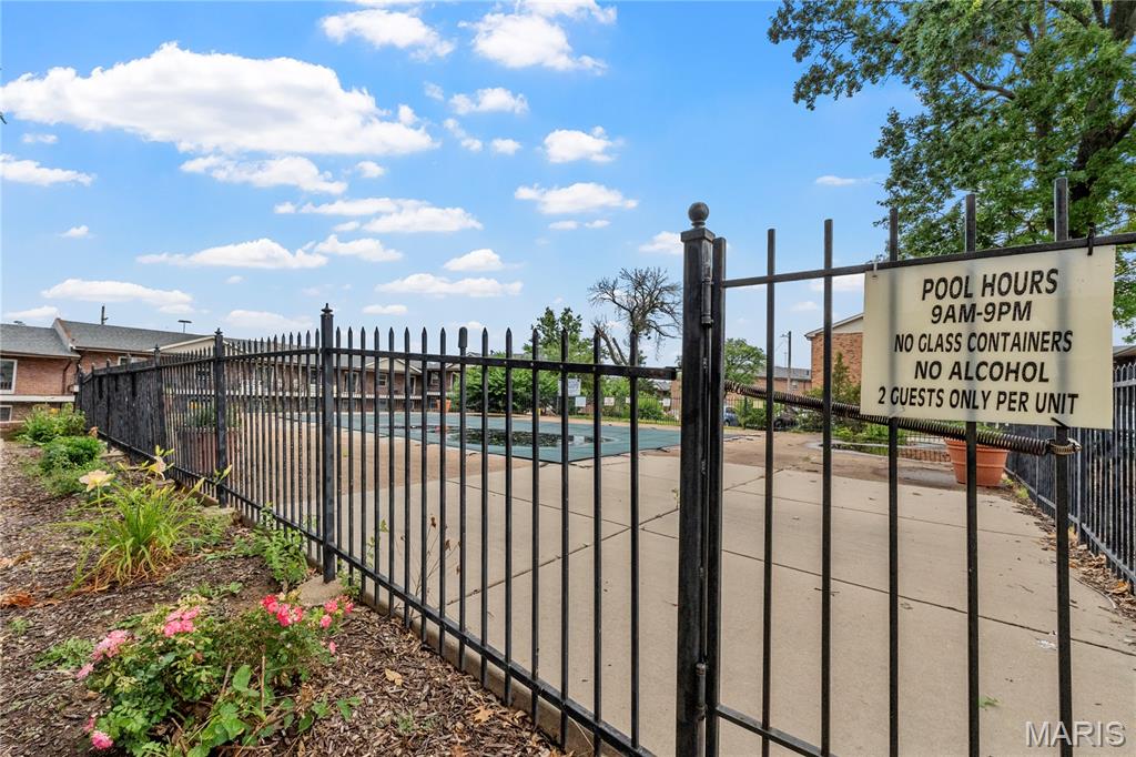 Colonial Woods Condo - Residential
