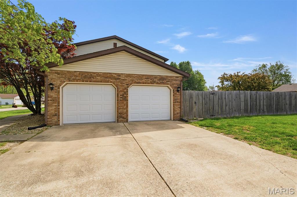 Meadowlake Acres 9thadd - Residential