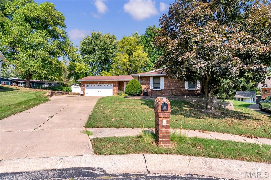 Elmwood Manor #7 - Residential