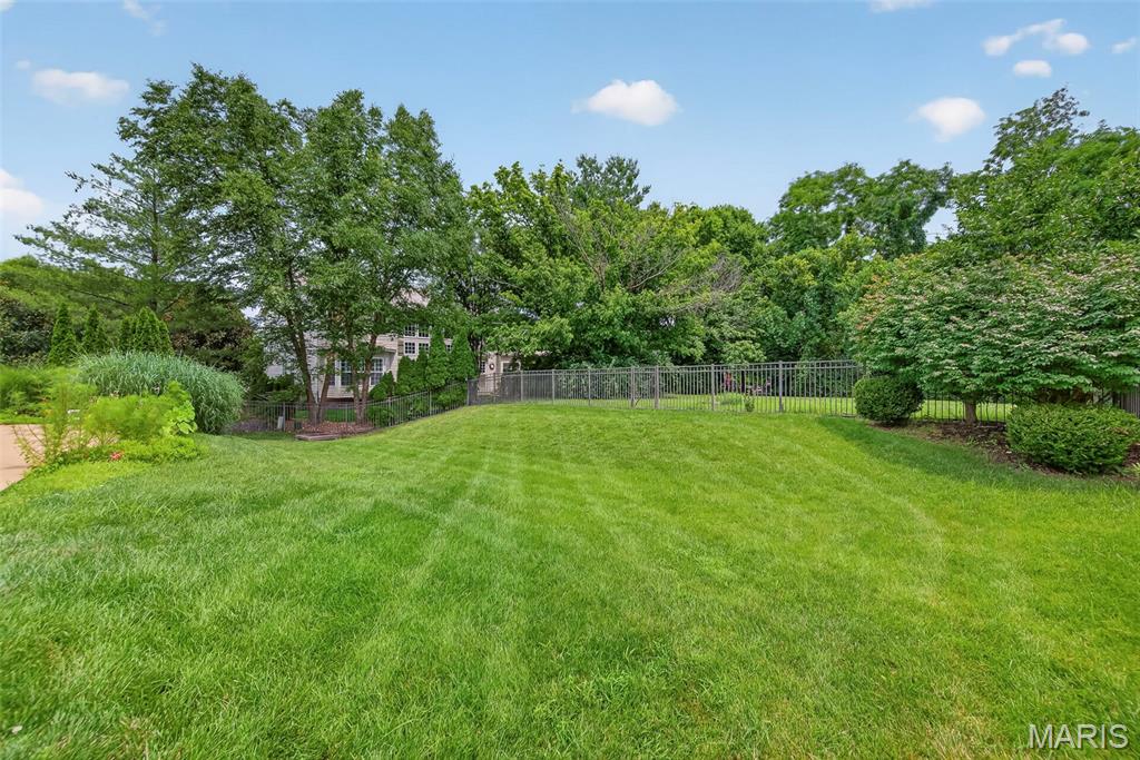 Brook Hollow Court - Residential