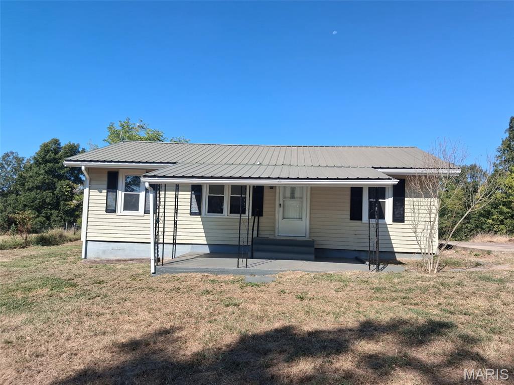 Check out this recently updated 3 bed 1 bath home just outside of Doniphan priced to sell!! This home has new flooring, cabinets, paint and more and also features central HVAC all sitting on a 1/2 acre +/- lot with a small storage shed in the back and a nice concrete pad beside the house perfect for a shop or carport! Whether you are looking for your first home or downsizing this one is perfect for you! Call today before this home is gone!