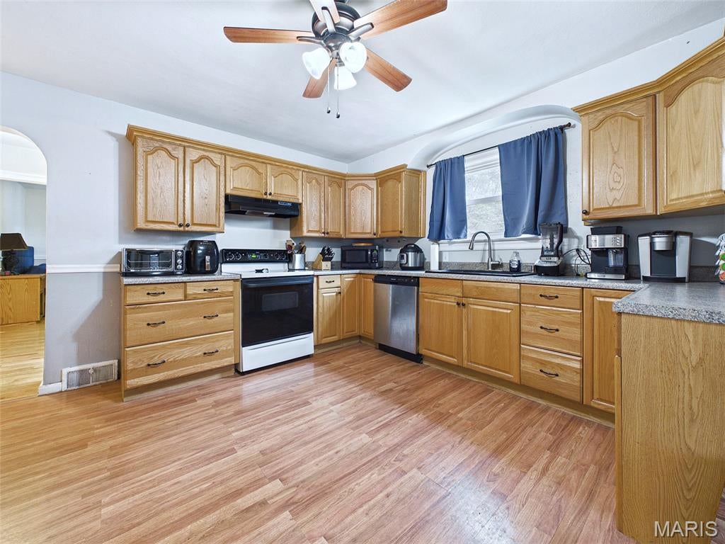 Commercial Place - Residential