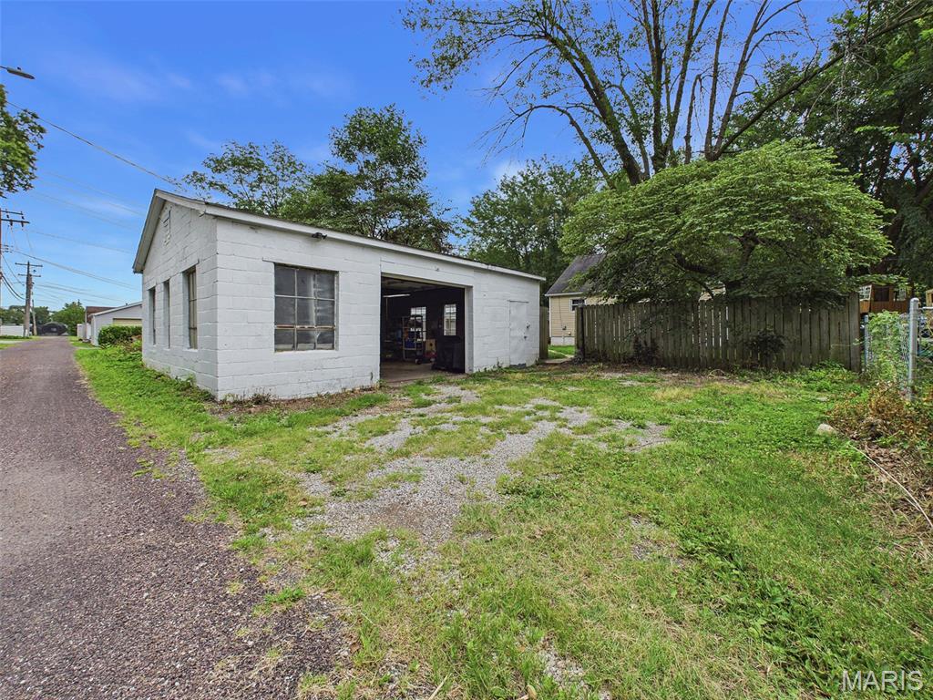 Commercial Place - Residential