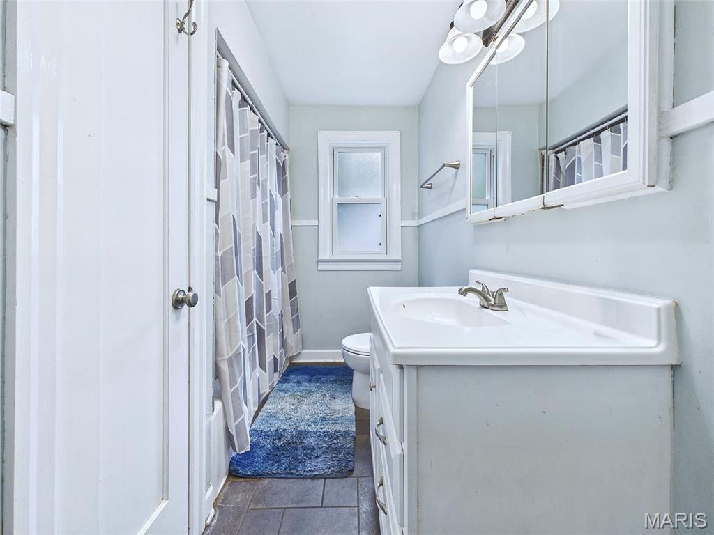Commercial Place - Residential