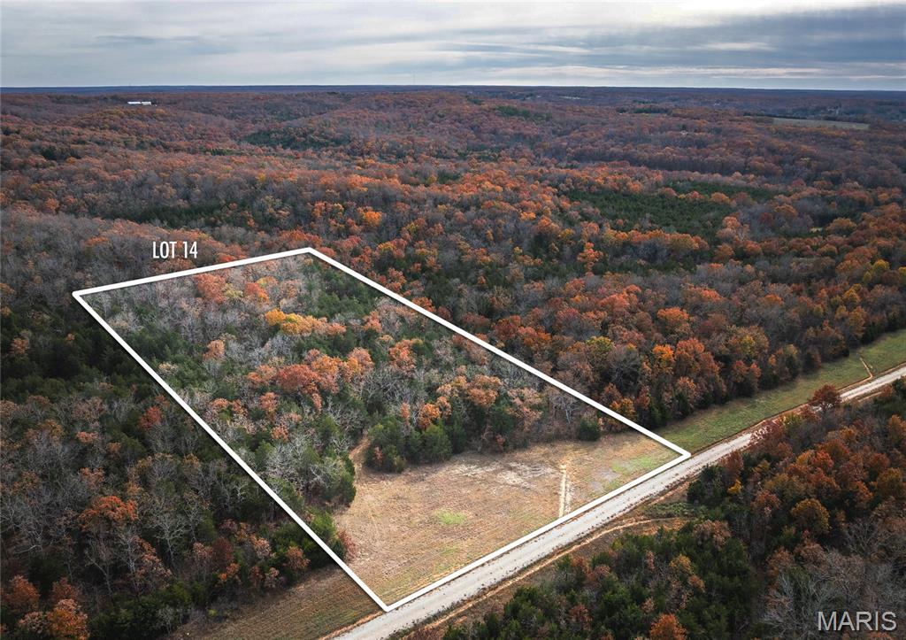 Whispering Oaks - Land