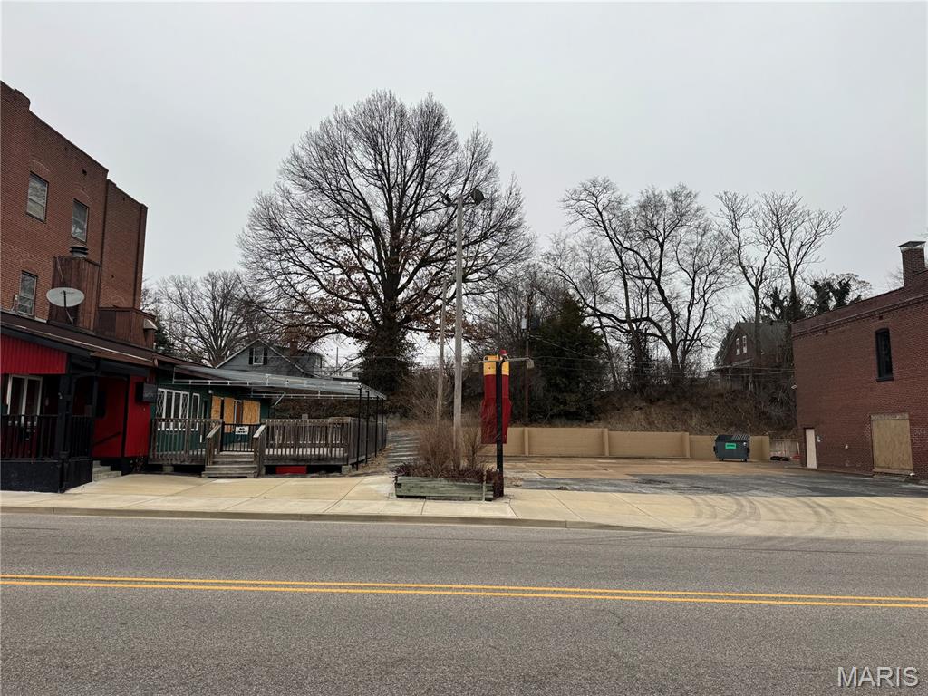 West Belleville - Commercial Sale