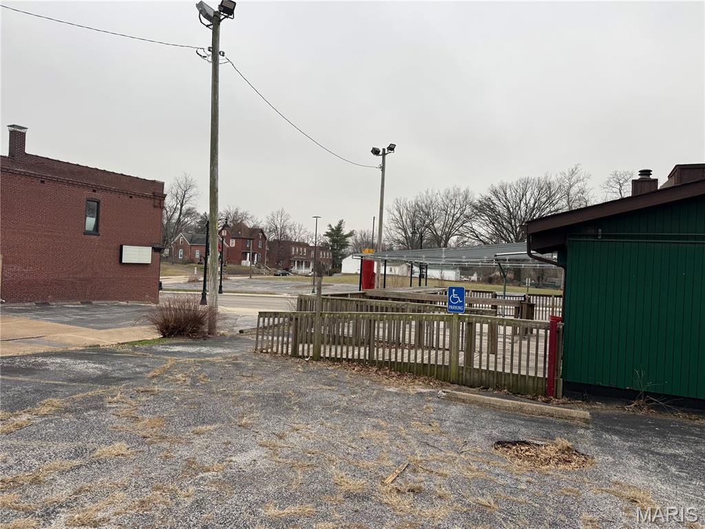 West Belleville - Commercial Sale