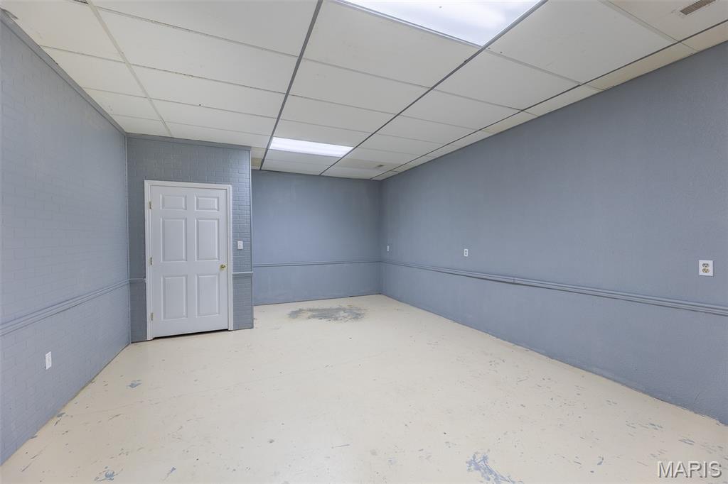 non-sub - Commercial Lease