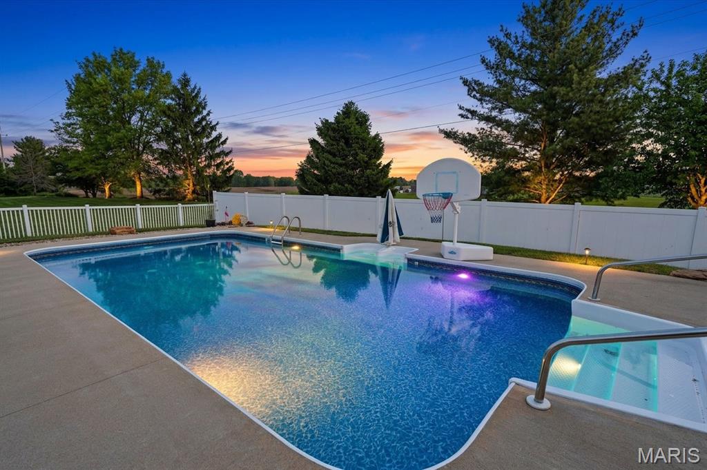 The Estates at Prairie Crossing - Residential