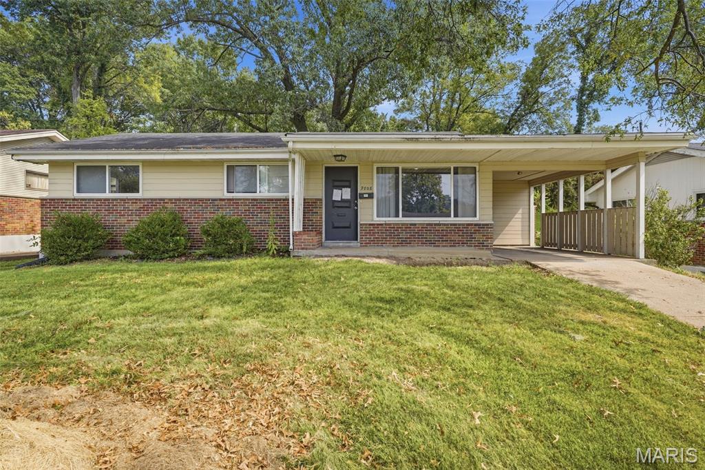 Welcome to this turn-key 1-story home offering 3 bedrooms, 1 full bathroom, 1,014 sq ft, and an attached carport! Step inside to a welcoming floor plan with comfortable living spaces ready to enjoy. A full basement provides additional space for storage and flexible use, while the backyard offers plenty of room to relax or entertain. Schedule your showing today! One or more photos may have been virtually staged.
