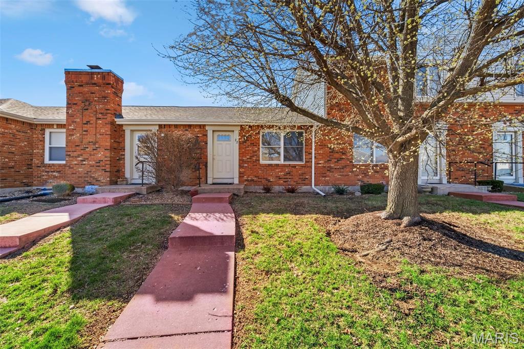 Great place to call home or an excellent investment opportunity. This 2-bedroom, 1.5-bath home is conveniently located in town and offers comfortable living.
The main level features the primary bedroom, second bedroom, and a full bathroom. The lower level features a full kitchen, living room, and a half bathroom.
Recent updates include fresh paint, new carpet, new water heater, and some new kitchen appliances. The roof was replaced within the last year. Agent Owned.