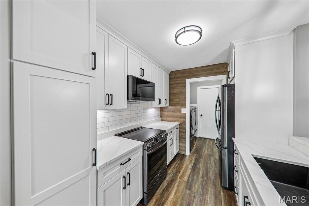 Clarkson Grove Condo Seventh - Residential