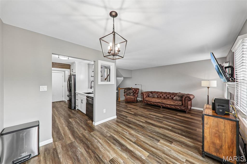 Clarkson Grove Condo Seventh - Residential