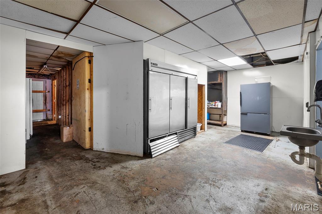 none - Commercial Sale