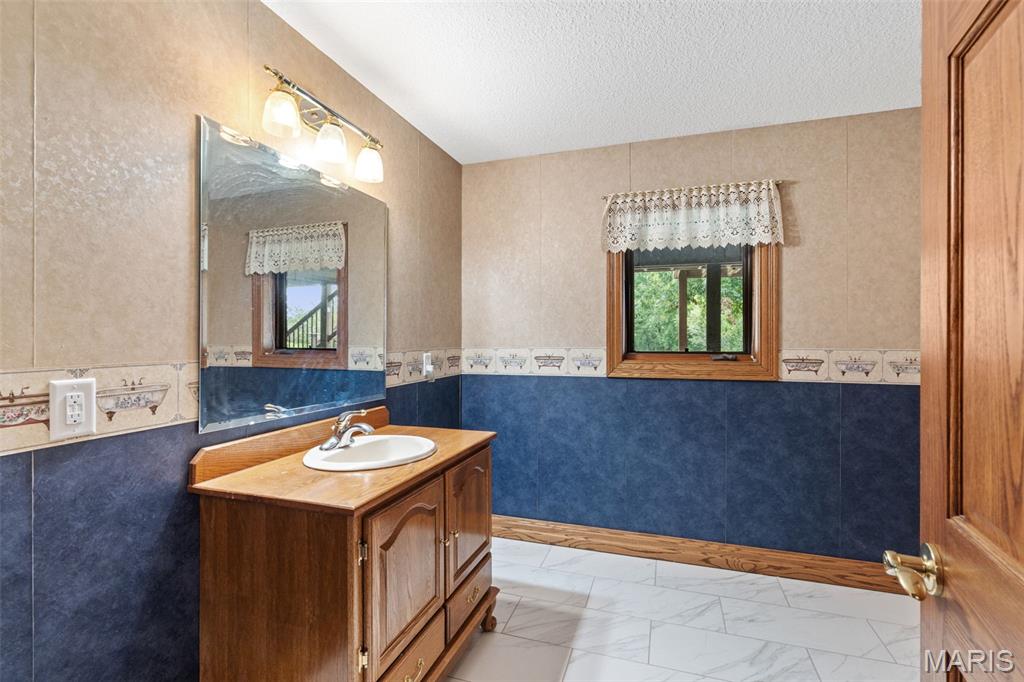 Lakeside Estate - Residential