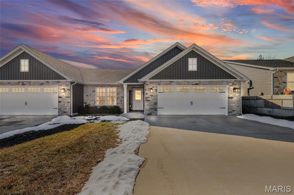 The Villas At West Ridge - Residential