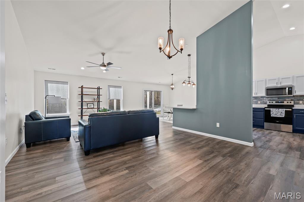 The Villas At West Ridge - Residential
