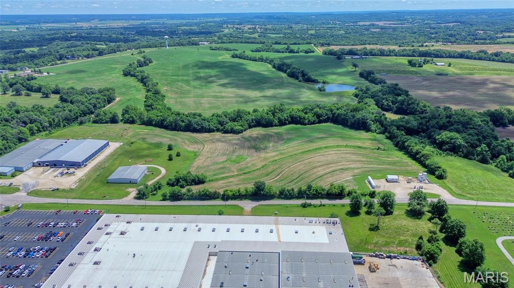 Opportunity just on edge of town 29 acres ml open perfect for your vision. Come see.