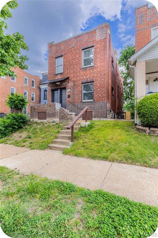 Welcome everyone to 4052 Nebraska Ave, where historic South City charm meets everyday convenience. This renovated and well maintained home offers the perfect opportunity for owner-occupants and investors alike, with the added peace of mind that the seller will provide a passed occupancy inspection for the new buyer. Located in the heart of one of St. Louis' most vibrant neighborhoods, you'll be just minutes from the energy of Cherokee St, easy access to Tower Grove Park, and a short drive to major highways to take you anywhere in a snap. Whether you're grabbing brunch, exploring local shops, or spending a sunny afternoon in the park, there's always something to enjoy nearby.
Outside, you have a new parking pad for 2 cars, new fence, new retaining wall, and tuckpointed to keep everything nice and neat. Meanwhile inside, you'll find a home with 3 generously sized bedrooms, a Brand new kitchen, new bathroom, and new windows. All of this, all under a brand new roof and powered by a 200 amp panel.
Don't miss your chance to own a piece of South City and enjoy all that this thriving community has to offer!