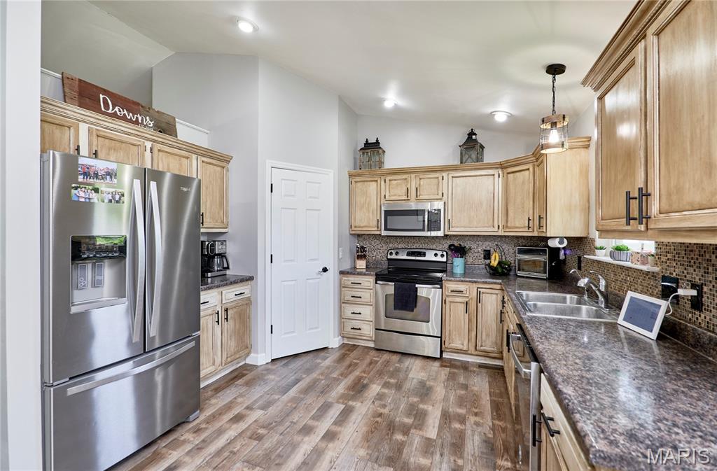 Hickory Farms - Residential