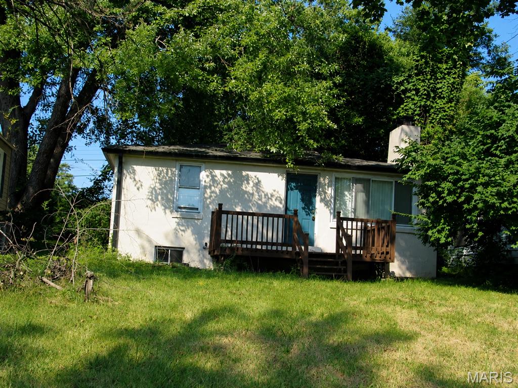 Adorable 2-bedroom, 2-bath home that has been mostly renovated and is ready for its new owner. This charming property offers comfortable living with many updates already completed. Schedule your showing today!