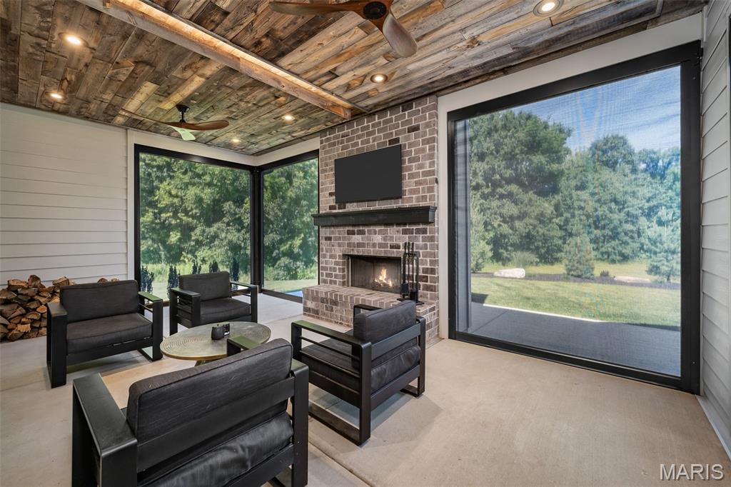South Point Estates - Residential