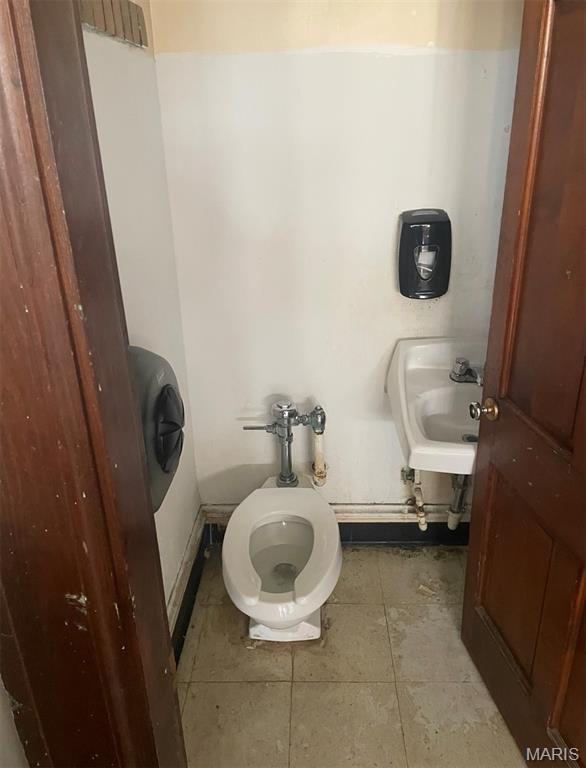 None - Commercial Lease