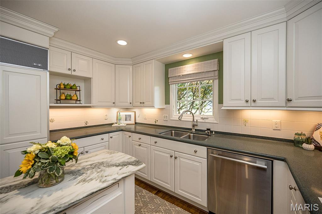 Waterford Place 2 22n110182 - Residential