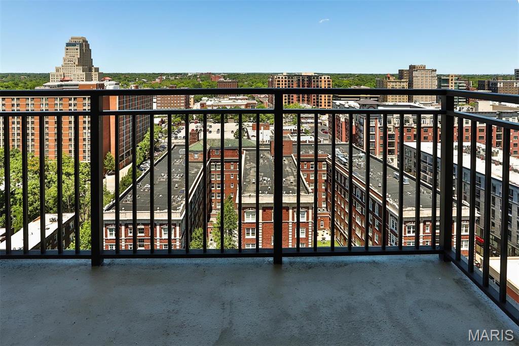 Park East Tower - Residential