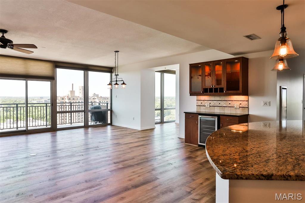 Park East Tower - Residential